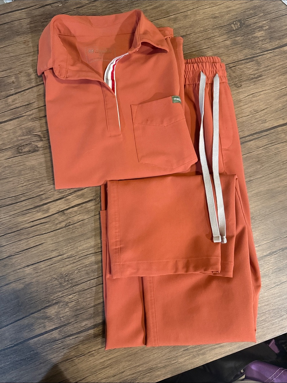 FYSEL® Woman’s Capri‎ ‎Collared Scrub Top and Pants